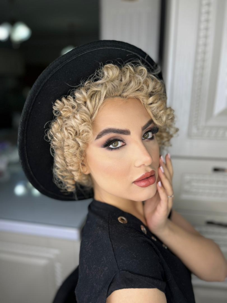 خدمات لیفت ابرو